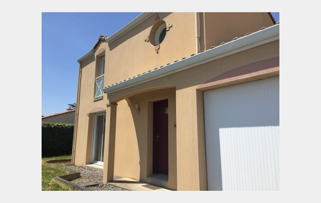 STEF'IMMO : House | OREE D'ANJOU (49270) | 92 m2 | 230 340 € 